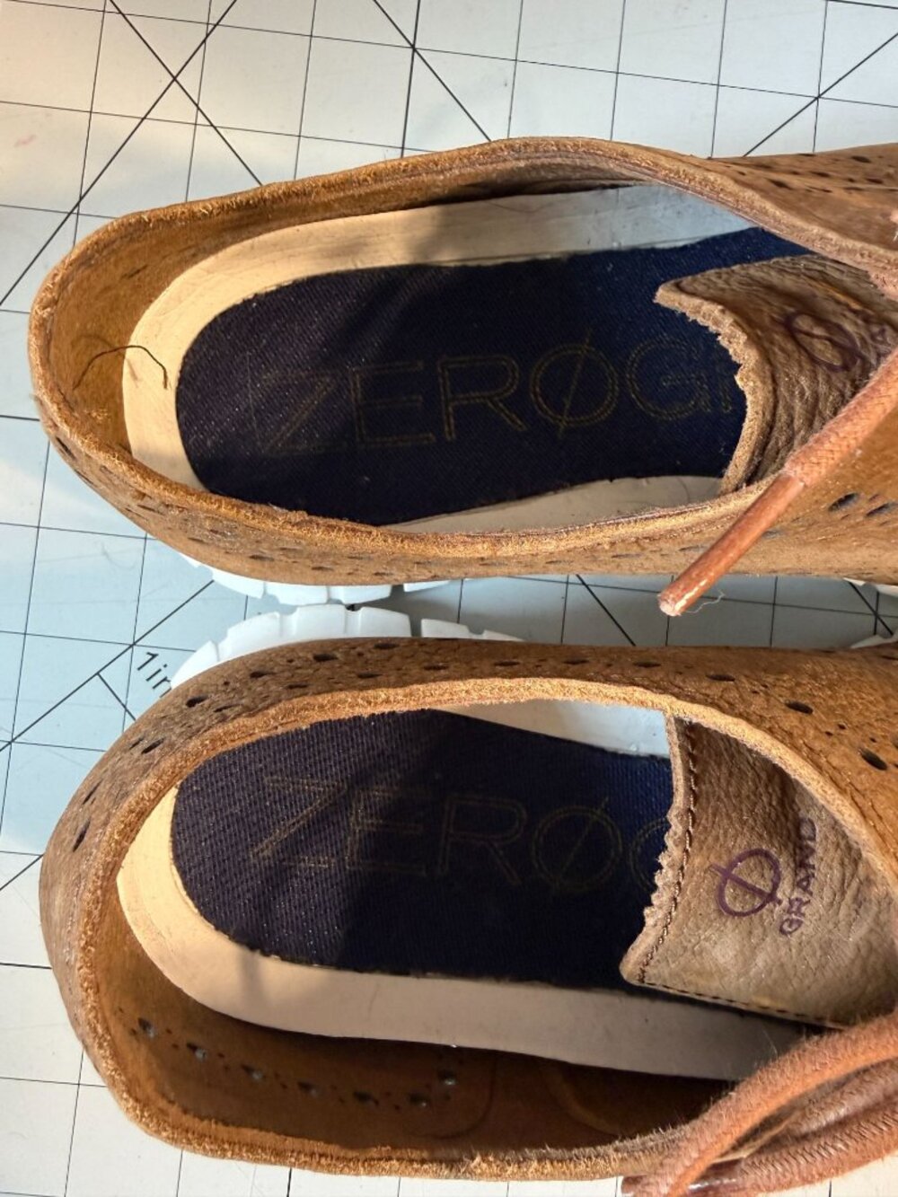 Cole Haan ZeroGrand Wingtip Oxford Tan Suede Mens Size 9M C29771 - Picture 5 of 7